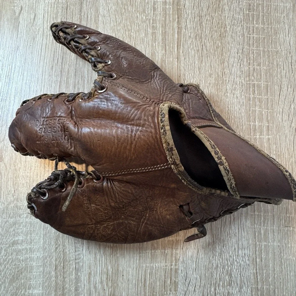Macgregor Goldsmith G157 AntiqueBaseball Glove 1945-1951 3 Finger Left Catch VTG